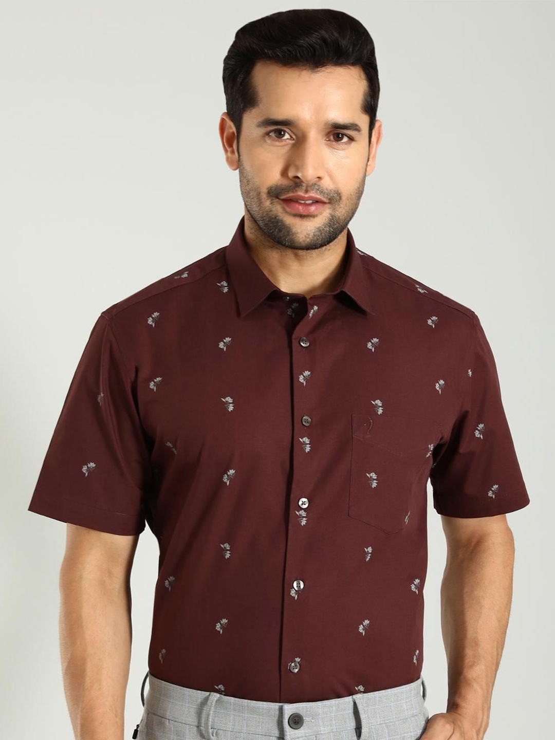 

Indian Terrain Printed Spread Collar Classic Slim Fit Pure Cotton Casual Shirt, Brown