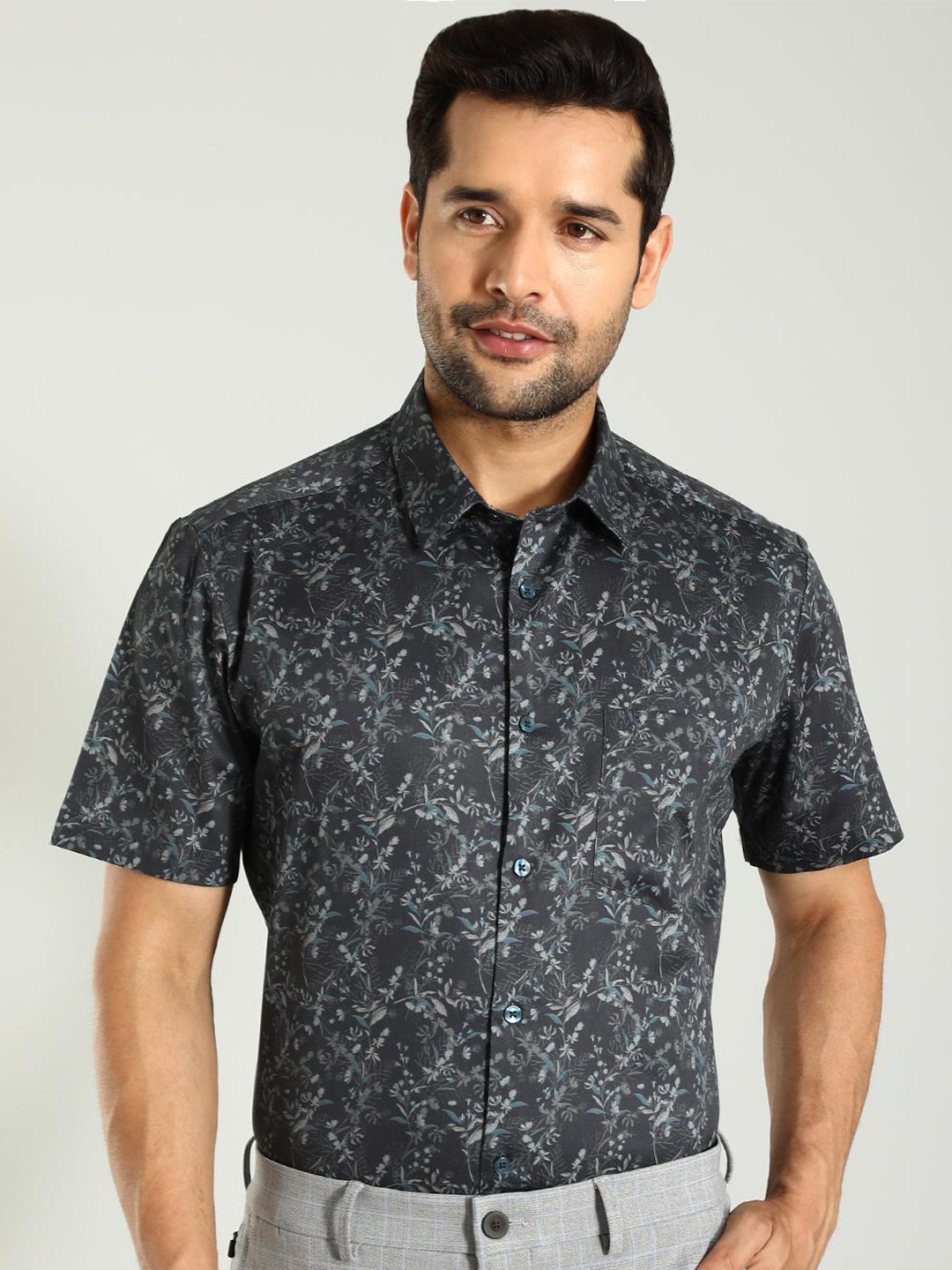 

Indian Terrain Classic Slim Fit Floral Opaque Printed Cotton Casual Shirt, Blue