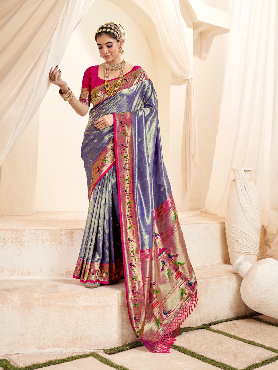 

Mitera Floral Zari Silk Blend Paithani Saree, Navy blue