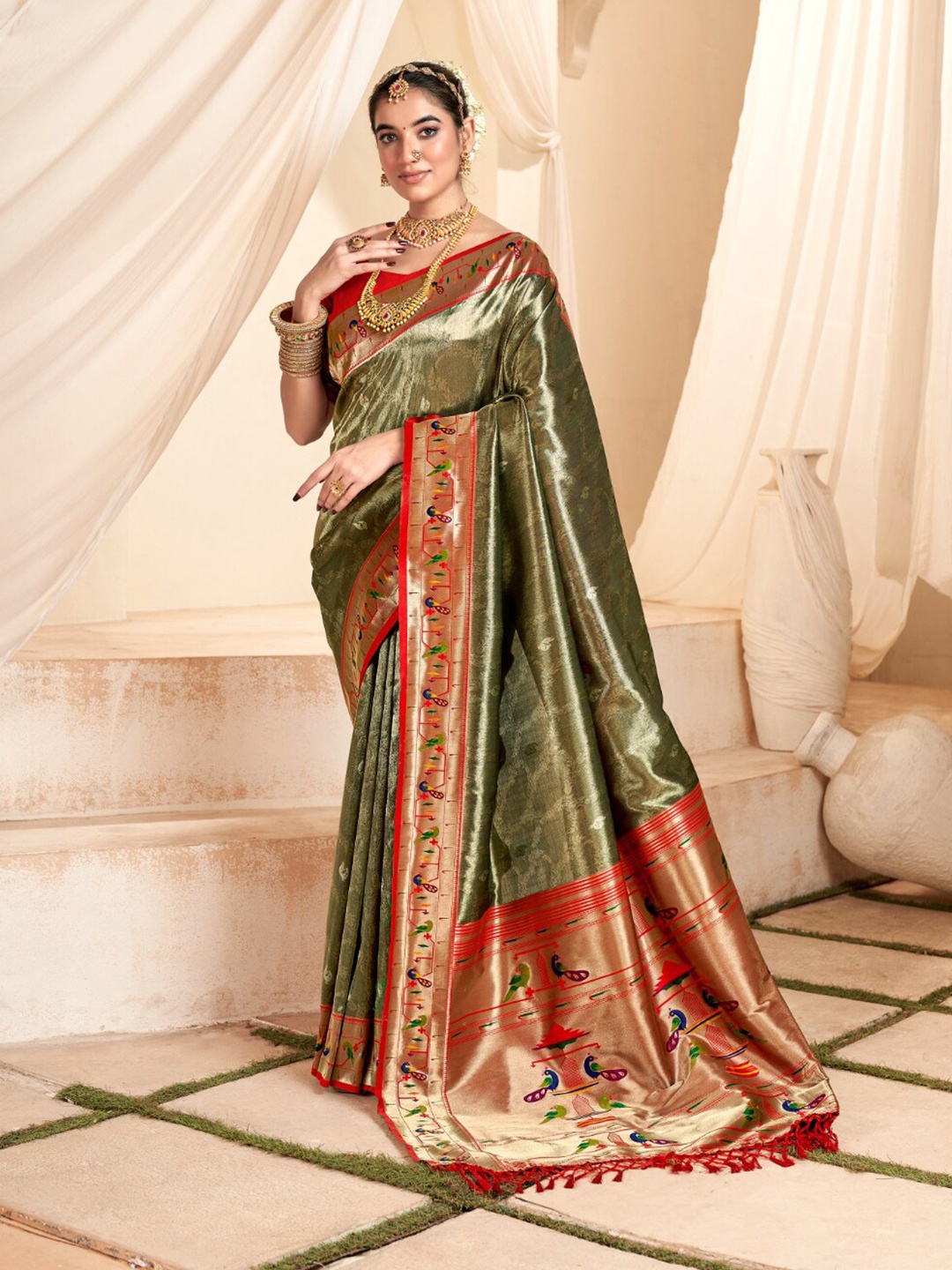 

Mitera Floral Zari Silk Blend Paithani Saree, Olive