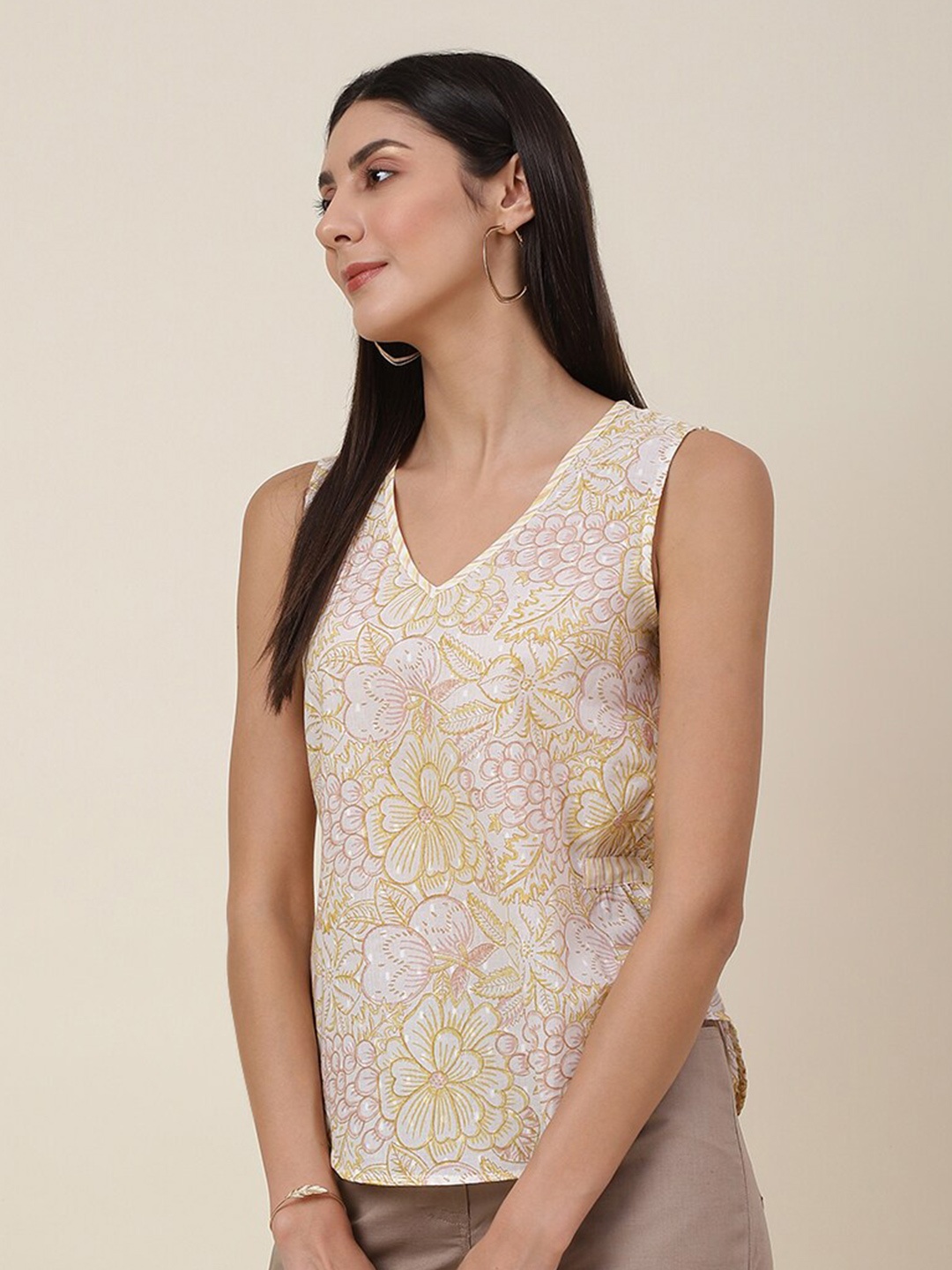 

Fabindia Women Floral Print Cotton Top, Yellow