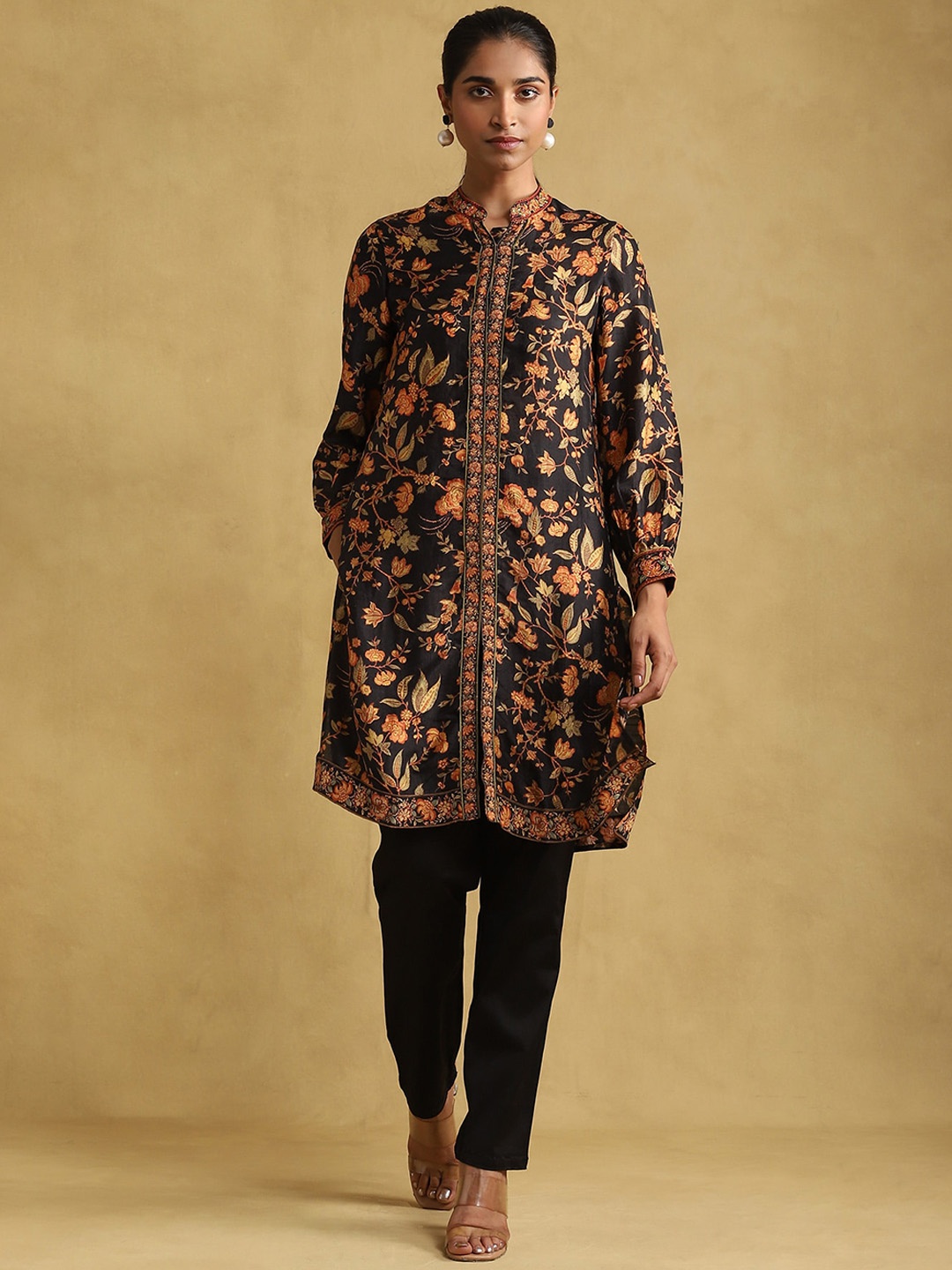 

Ritu Kumar Women Floral Printed Regular Pure Silk Kurta with Trousers, Black