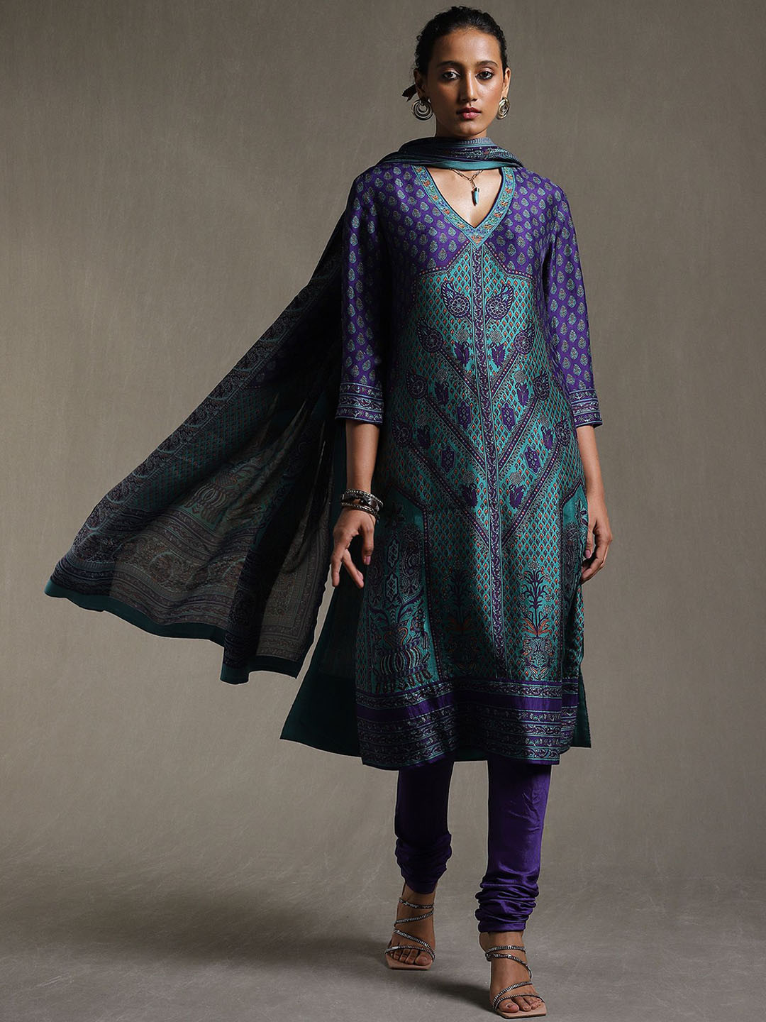 

Ritu Kumar Women Ethnic Motifs Printed Regular Pure Silk Kurta Churidar & Dupatta, Blue