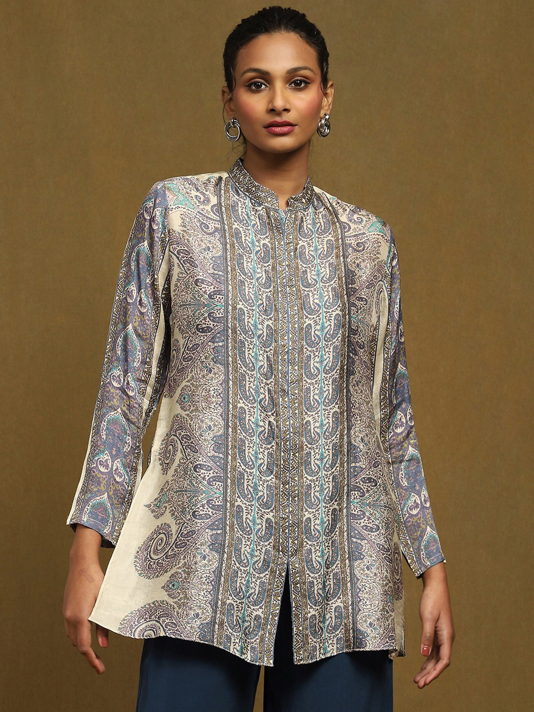 

Ritu Kumar Paisley Printed Pure Silk Kurti, Off white