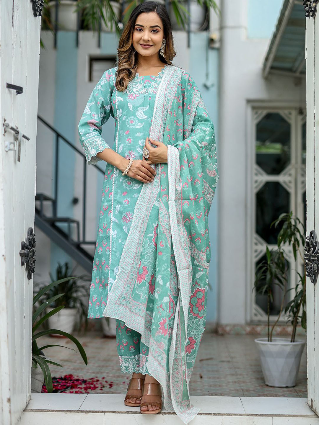 

KALINI Women Floral Printed Regular Pure Cotton Kurta with Trousers & With Dupatta, Green