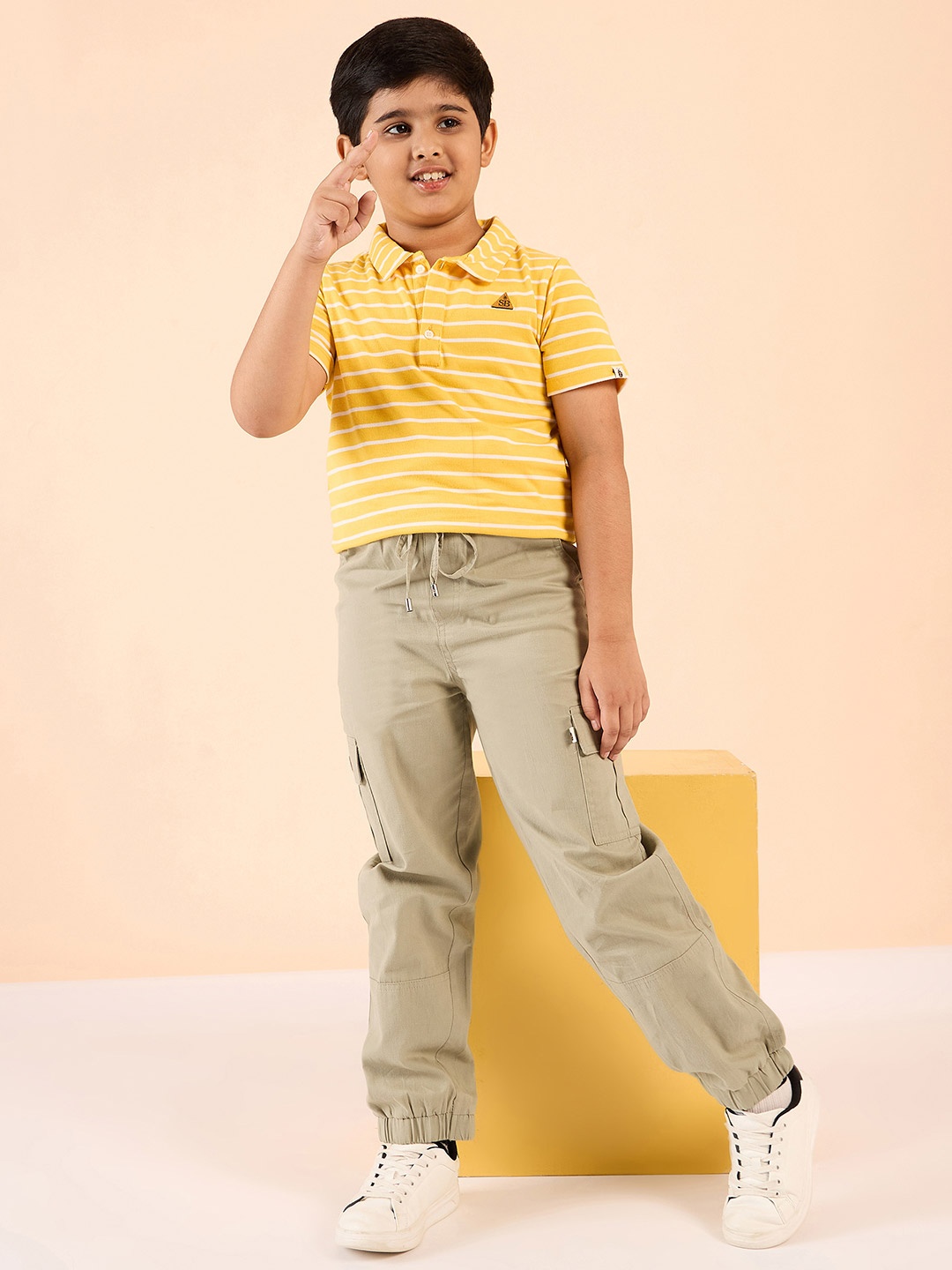 

Stylo Bug Boys Cargos Trousers, Beige
