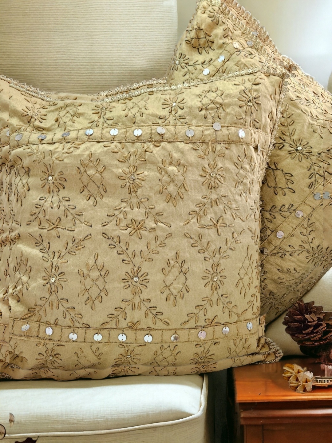 

Feels Like Home Beige Set of 2 Floral Square Cushion Covers