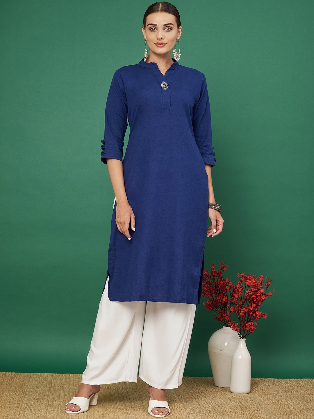 

Vbuyz Women Solid Kurta, Blue