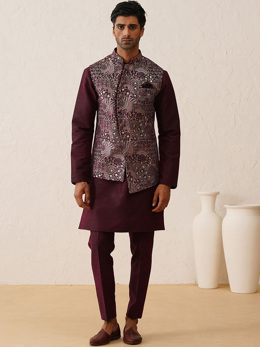 

Denis Parkar Men Regular Thread Work Kurta with Pyjamas, Burgundy