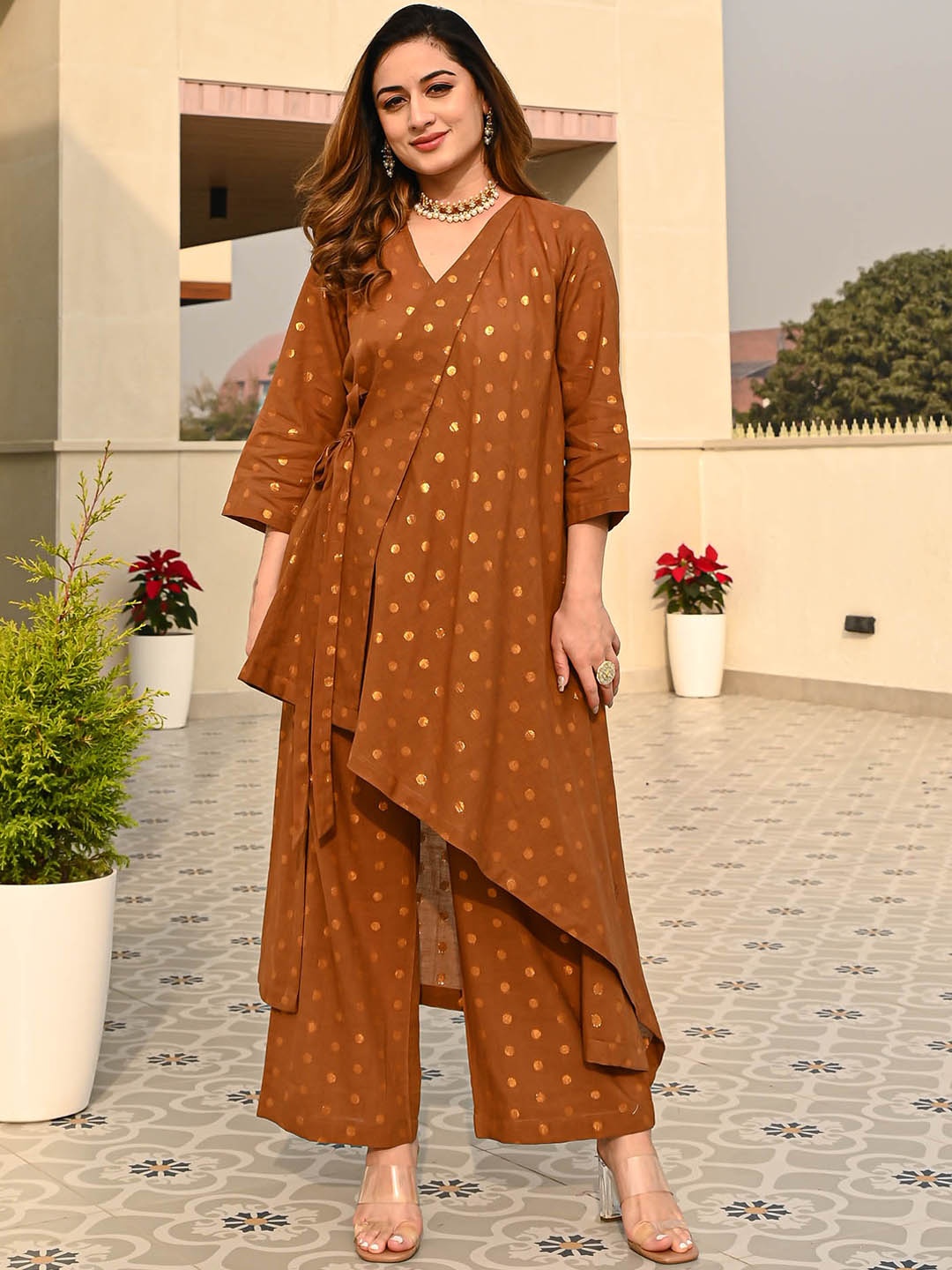 

Bunaai Woven-Design Tunic With Trousers Co-Ords, Brown
