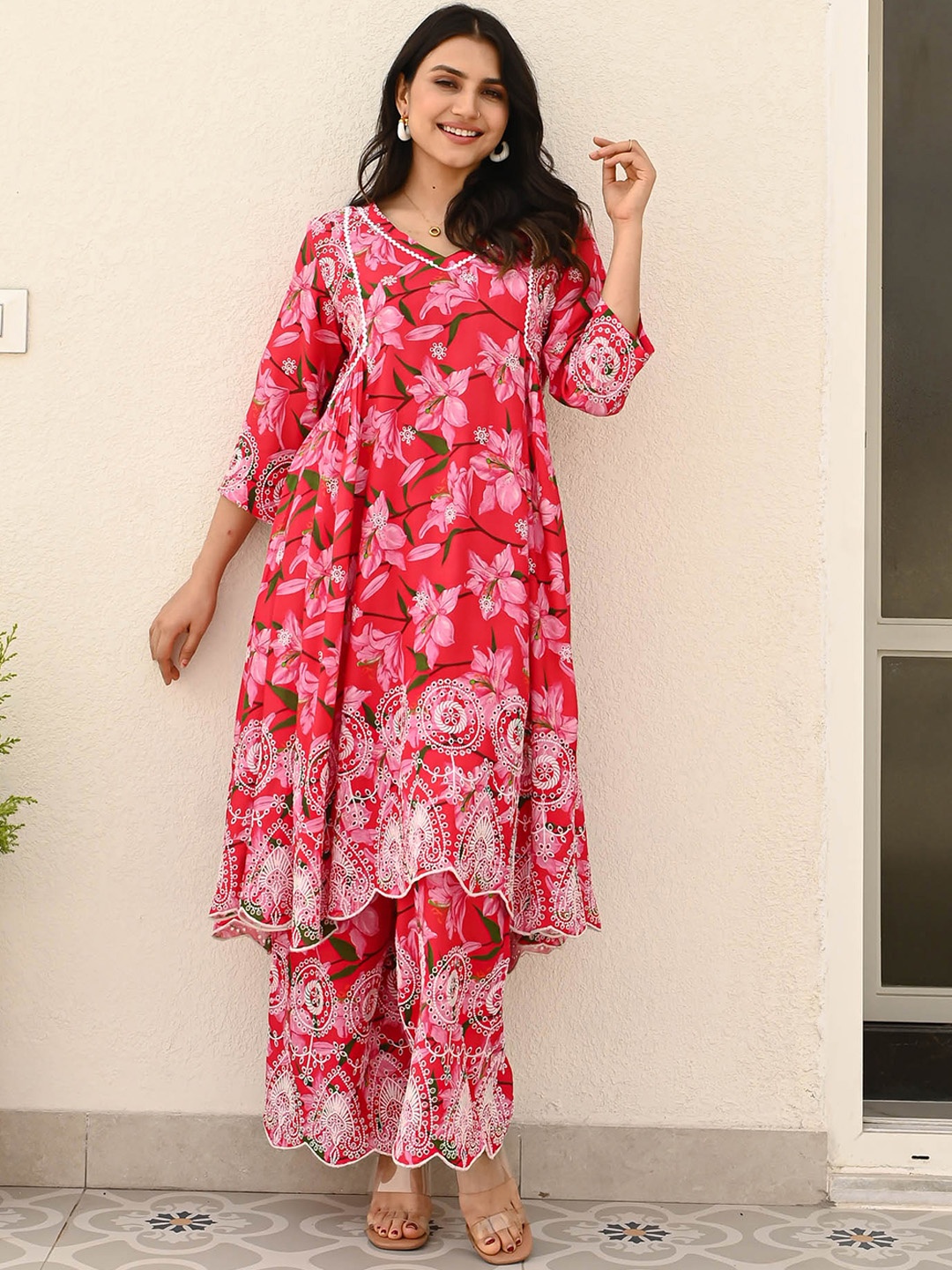 

Bunaai Floral-Print Schiffli Embroidered A-Line Tunic & Trousers Co-Ords, Pink