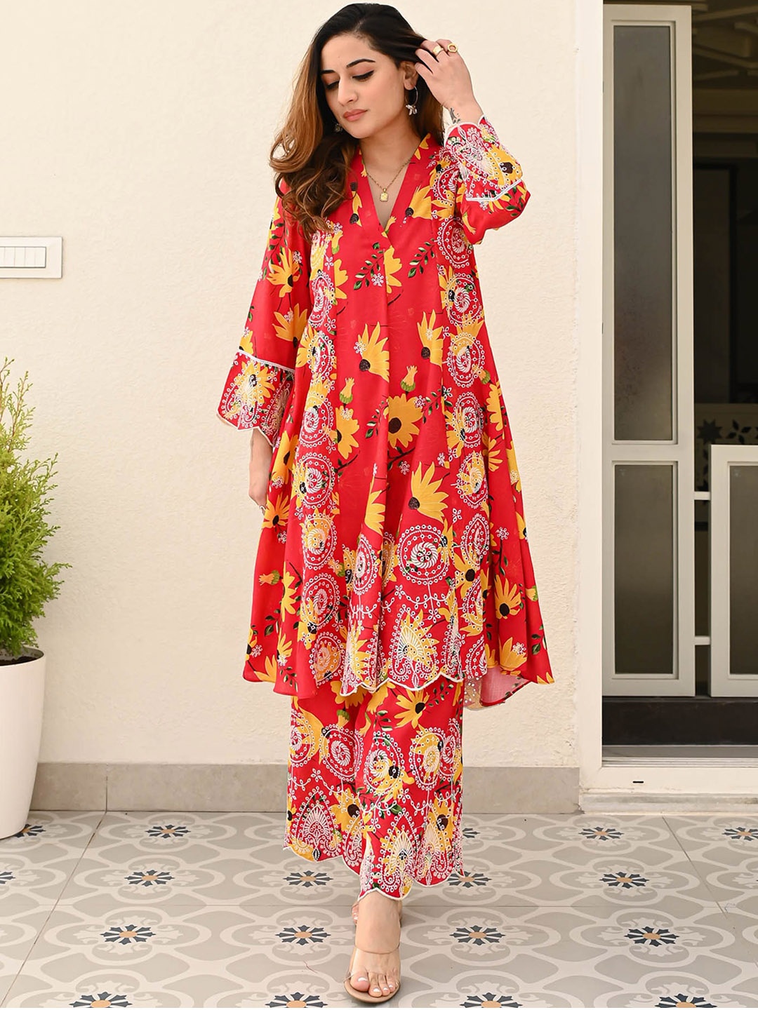 

Bunaai Sunflower Floral Printed Tunic With Trouser Co-Ords, Red