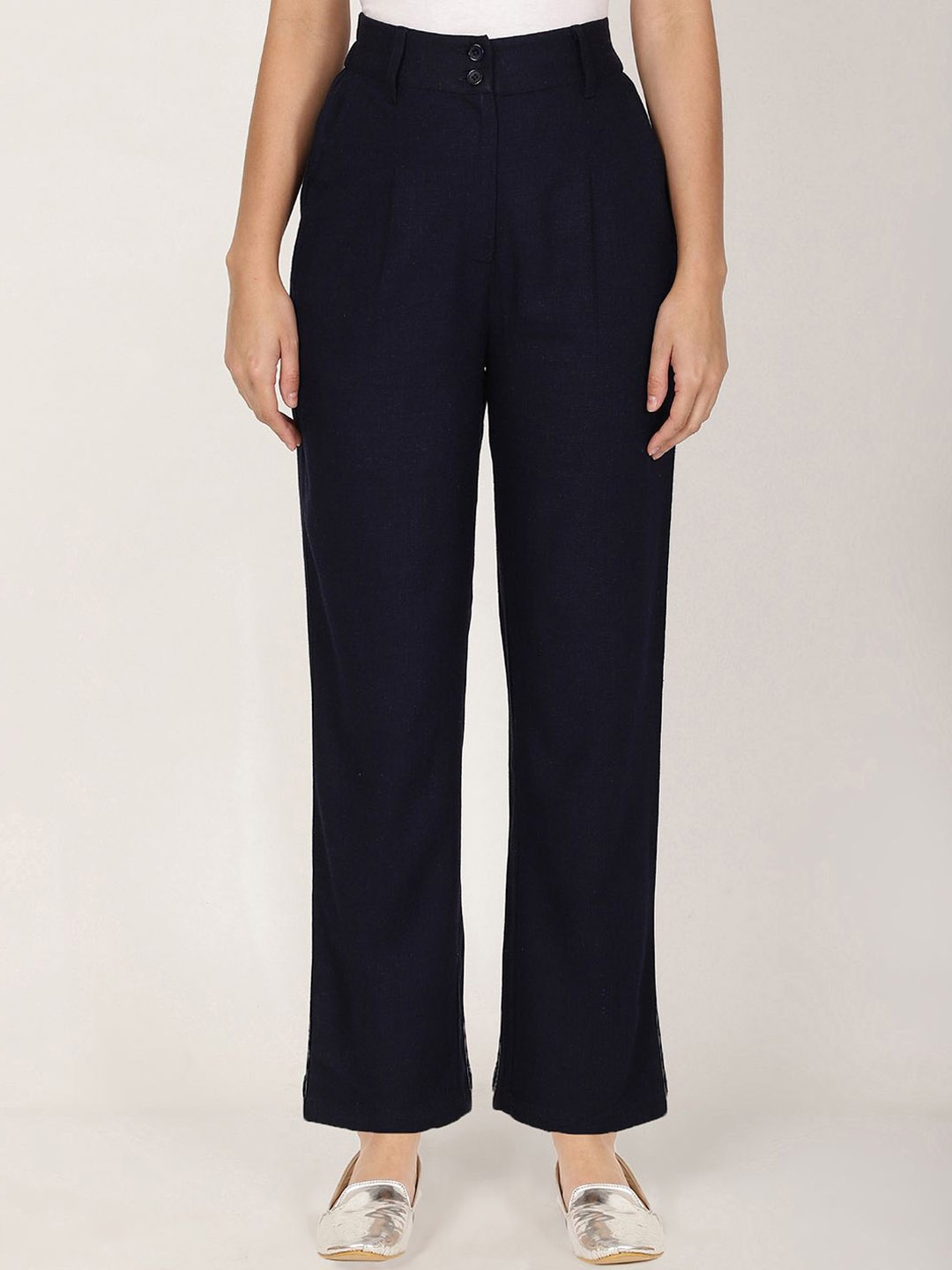 

FUTURO Women Relaxed Straight Leg Pleated Trousers, Navy blue