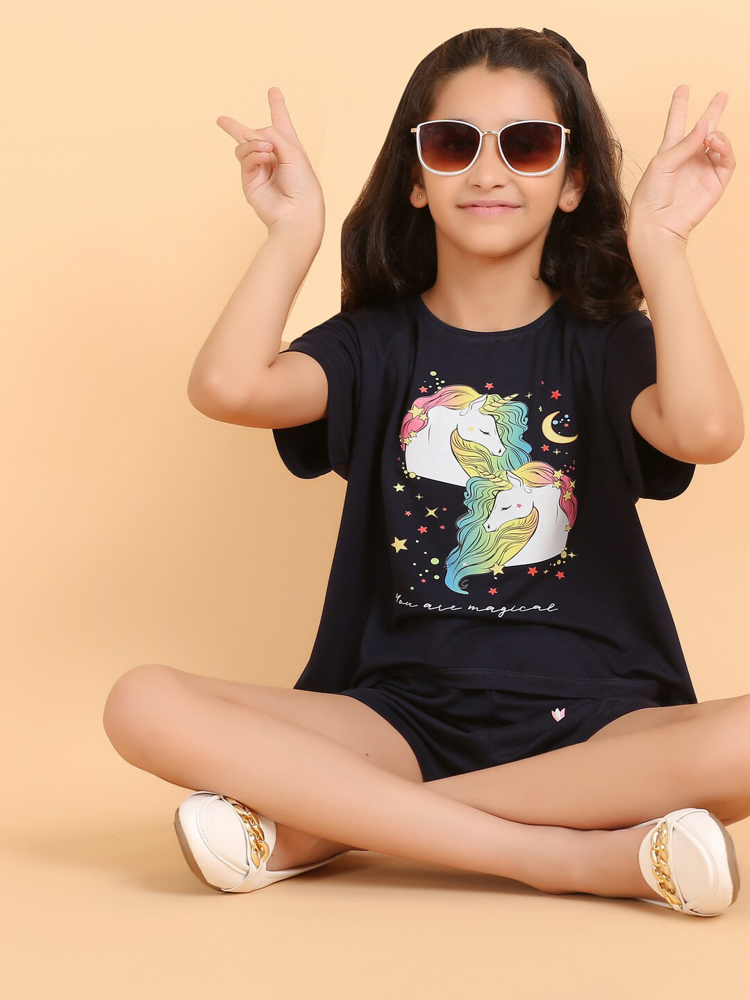 

Ninos Dreams Girls Printed T-shirt with Shorts, Navy blue