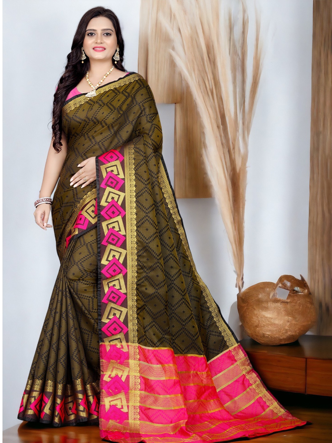

CARTYSHOP Woven Design Zari Silk Blend Banarasi Saree, Green