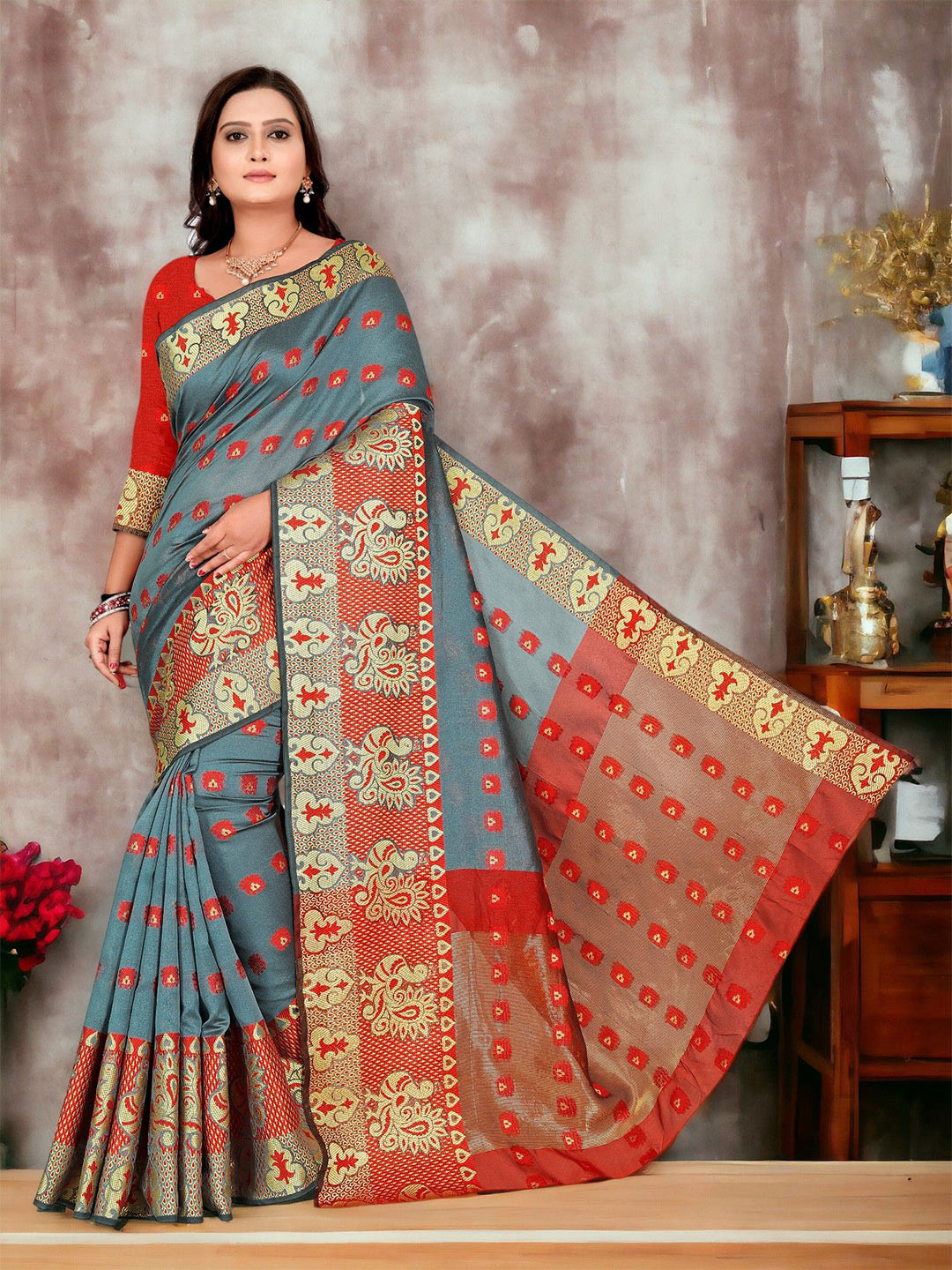 

CARTYSHOP Woven Design Zari Silk Blend Banarasi Saree, Grey
