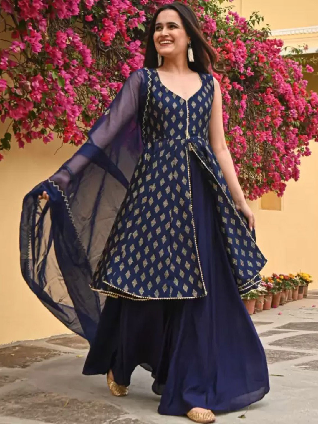 

Shedika Women Ethnic Motifs Printed Regular Kurti with Palazzos & With Dupatta, Blue