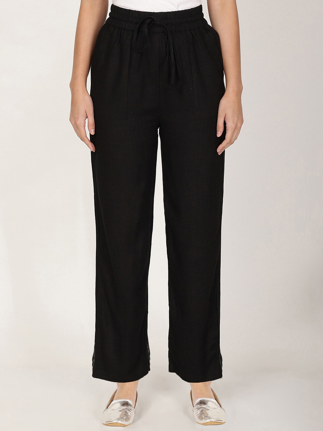 

FUTURO Women Relaxed Straight Leg Trousers, Black