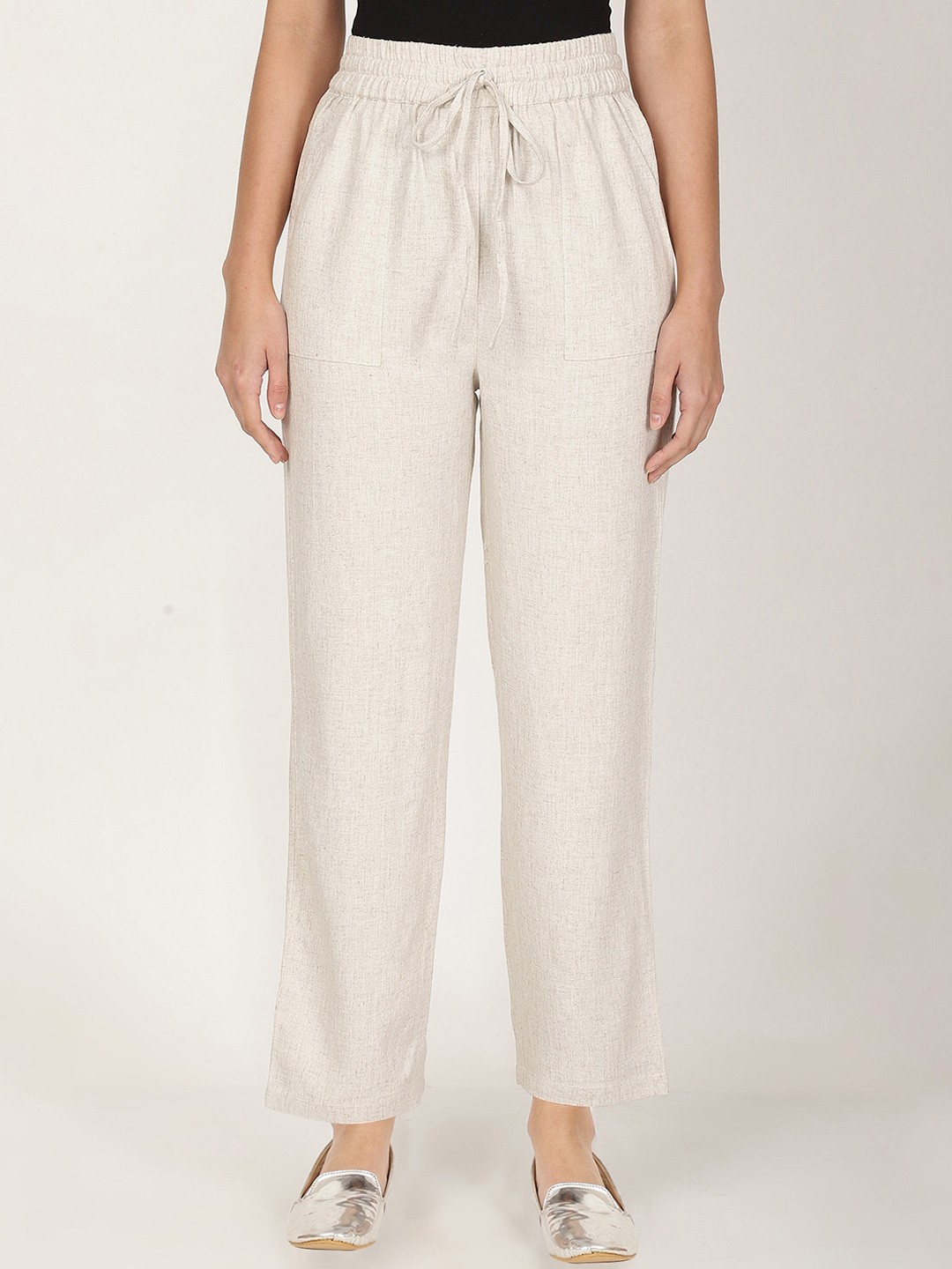 

FUTURO Women Mid Rise Relaxed Straight Leg Trousers, Off white