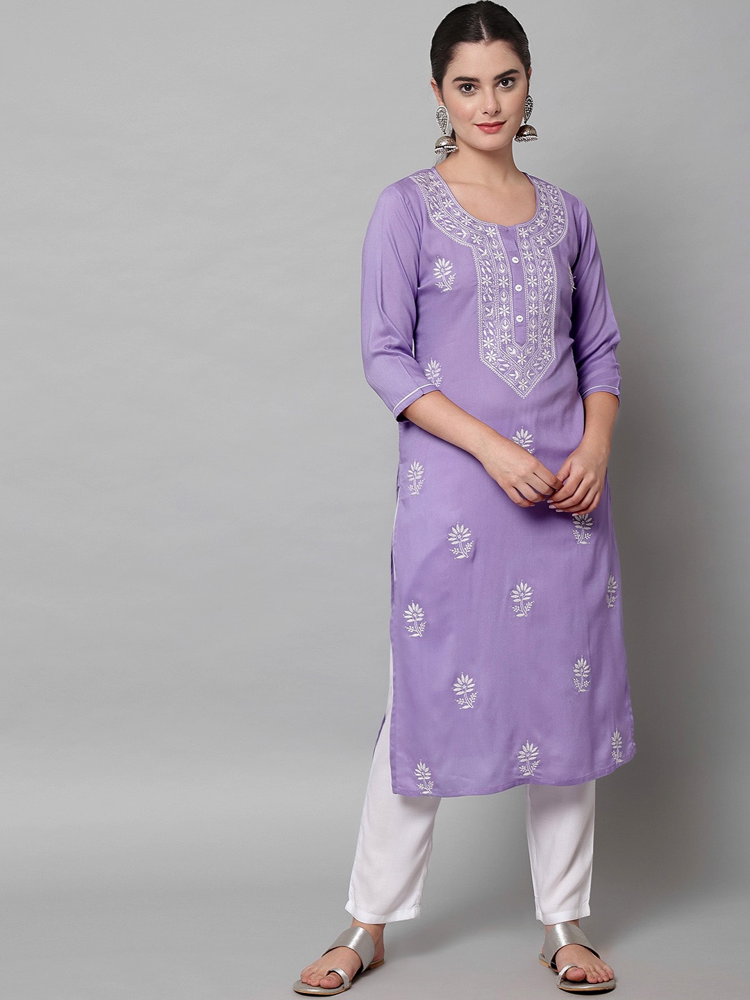 

ANGITA Women Geometric Printed Thread Work Floral Kurta, Lavender