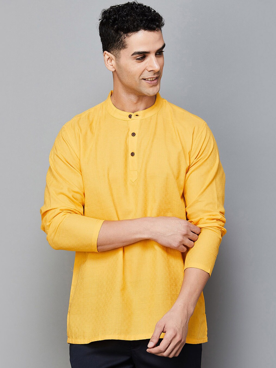 

Melange by Lifestyle Men Solid Kurta, Yellow