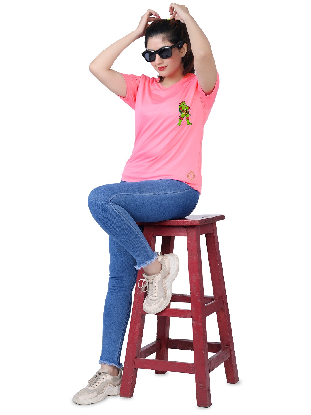 

TAJNAN Women Solid V-Neck T-shirt, Pink