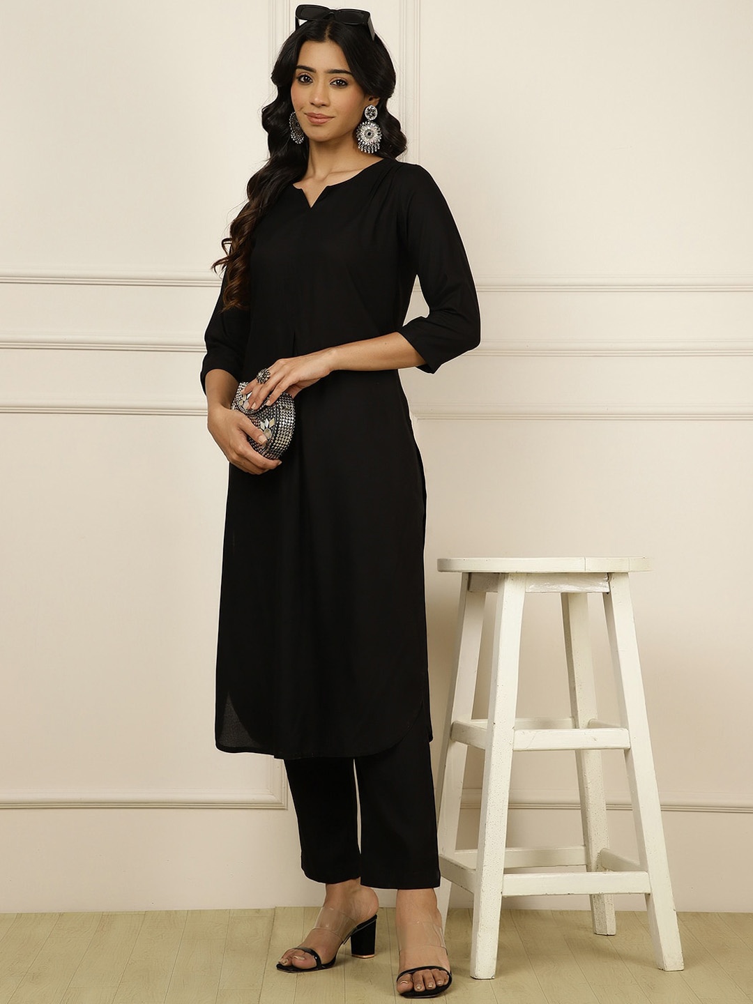

Jaipur Kurti Women Solid Regular Kurta with Trousers, Black