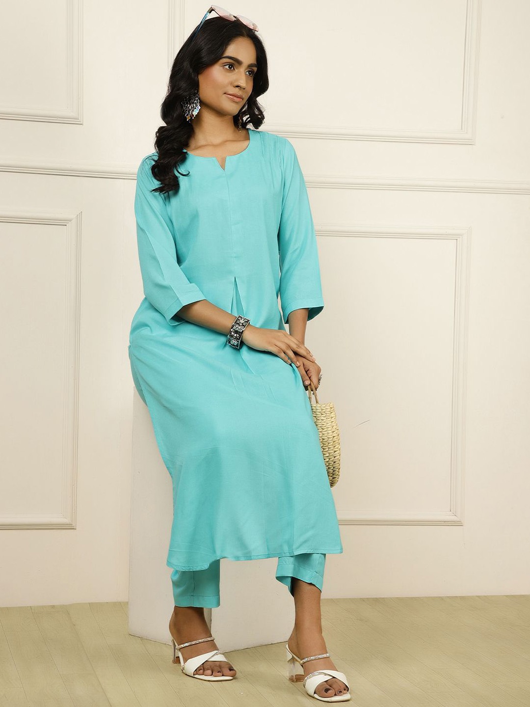 

Jaipur Kurti Women Regular Kurta with Trousers, Turquoise blue