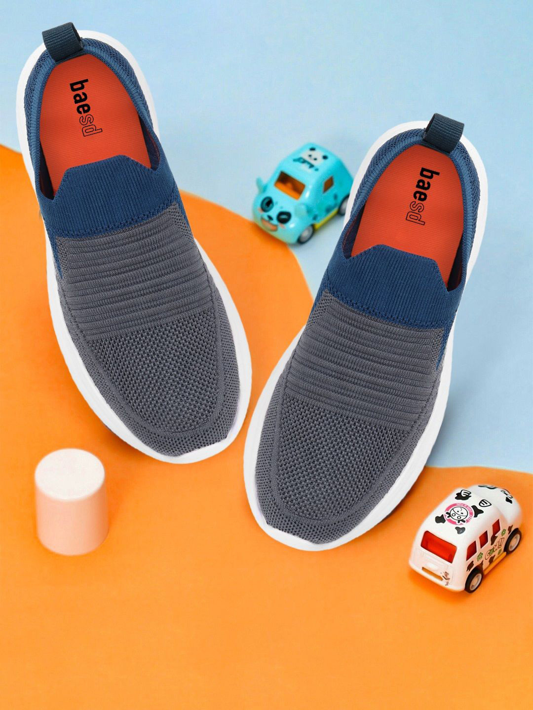 

BAESD Boys Textured Slip-On Sneakers, Grey