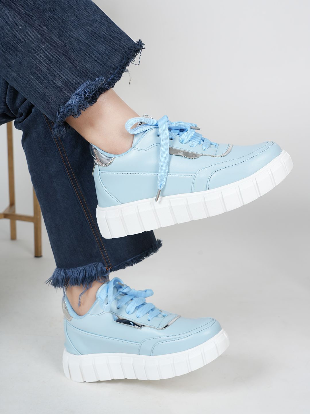 

The Roadster Lifestyle Co Women Lace-Up 3D-Fit Sports Shoes, Blue