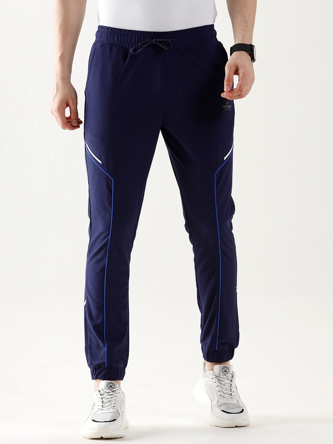 

WROGN Men Slim-Fit Mid Rise Joggers, Navy blue