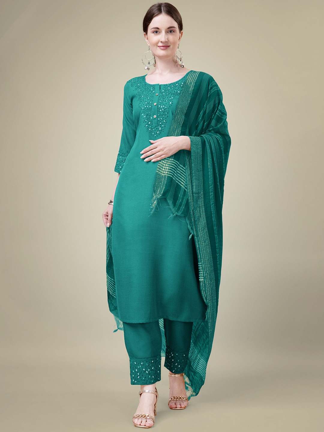 

devkison Women Paisley Embroidered Regular Kurta Churidar With Dupatta, Sea green