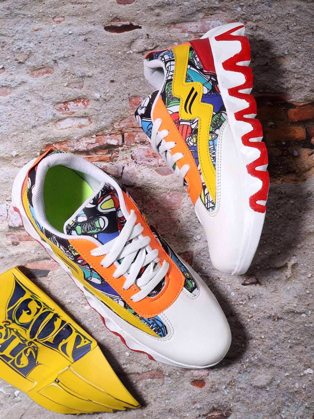 

WIXOM Men Printed Sneakers, White