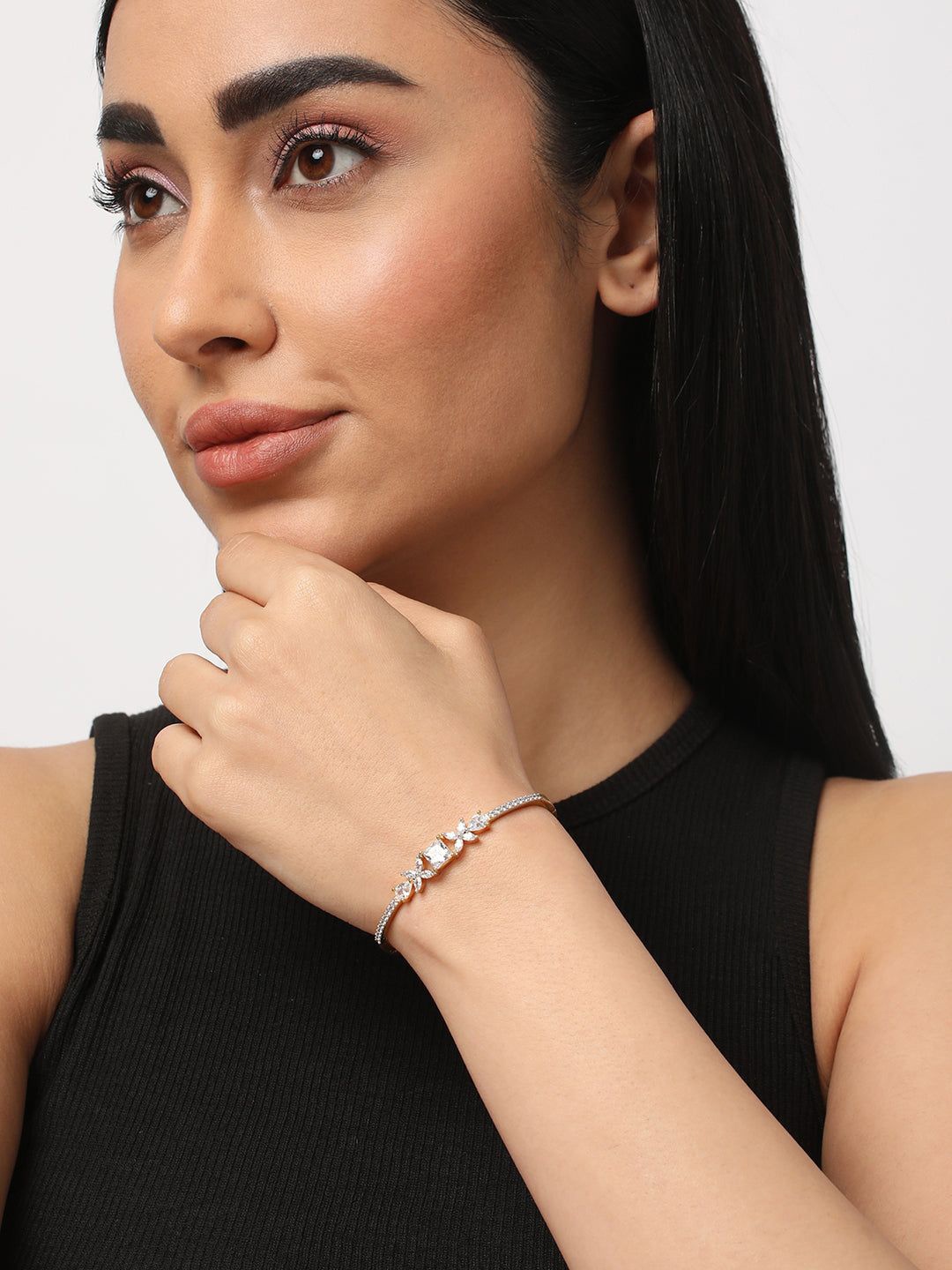 

Niska Women Cubic Zirconia Bangle-Style Bracelet, Gold