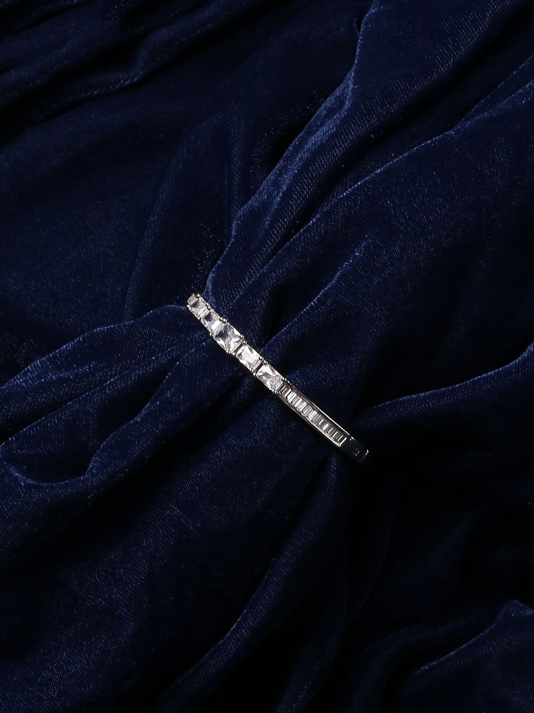 

Niska Women Cubic Zirconia Bangle-Style Bracelet, Silver