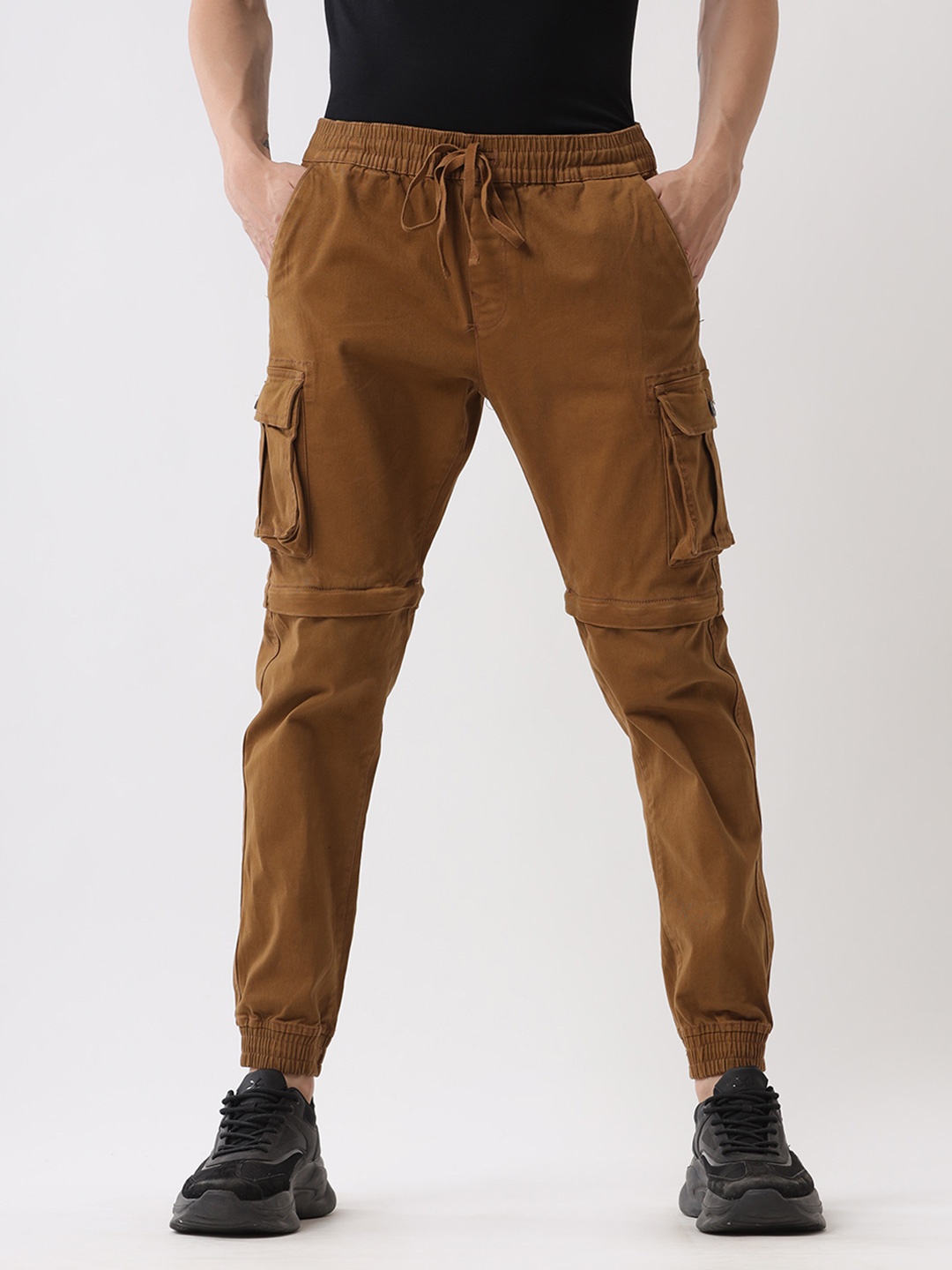 

WROGN Men Comfort Straight Fit Cotton Cargos Trousers, Khaki