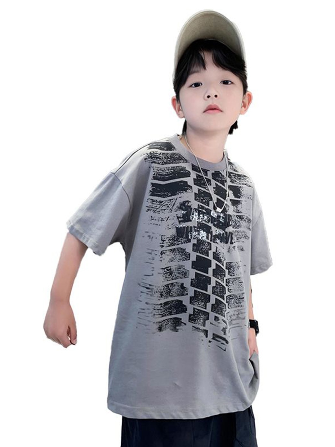 

StyleCast x Revolte Boys Printed Raw Edge T-shirt, Grey