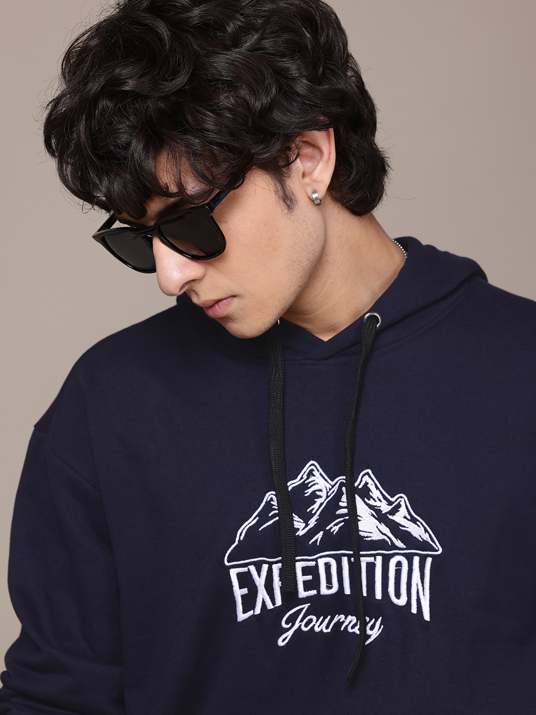 

The Roadster Lifestyle Co. Embroidered Relaxed Hooded Sweatshirt, Navy blue