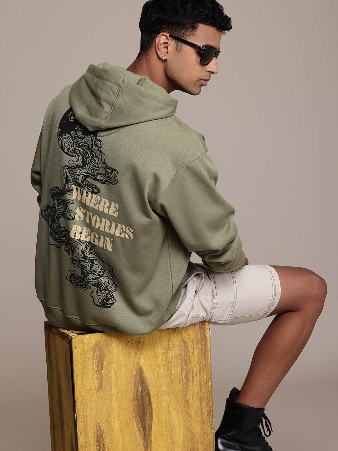

The Roadster Life Co. Printed Relaxed Fit Hooded Sweatshirt, Olive