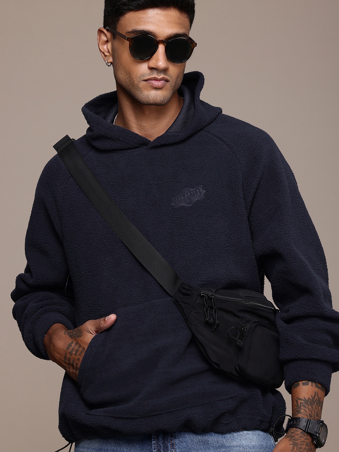 

The Roadster Life Co. Long Sleeves Fleece Hooded Sweatshirt, Navy blue