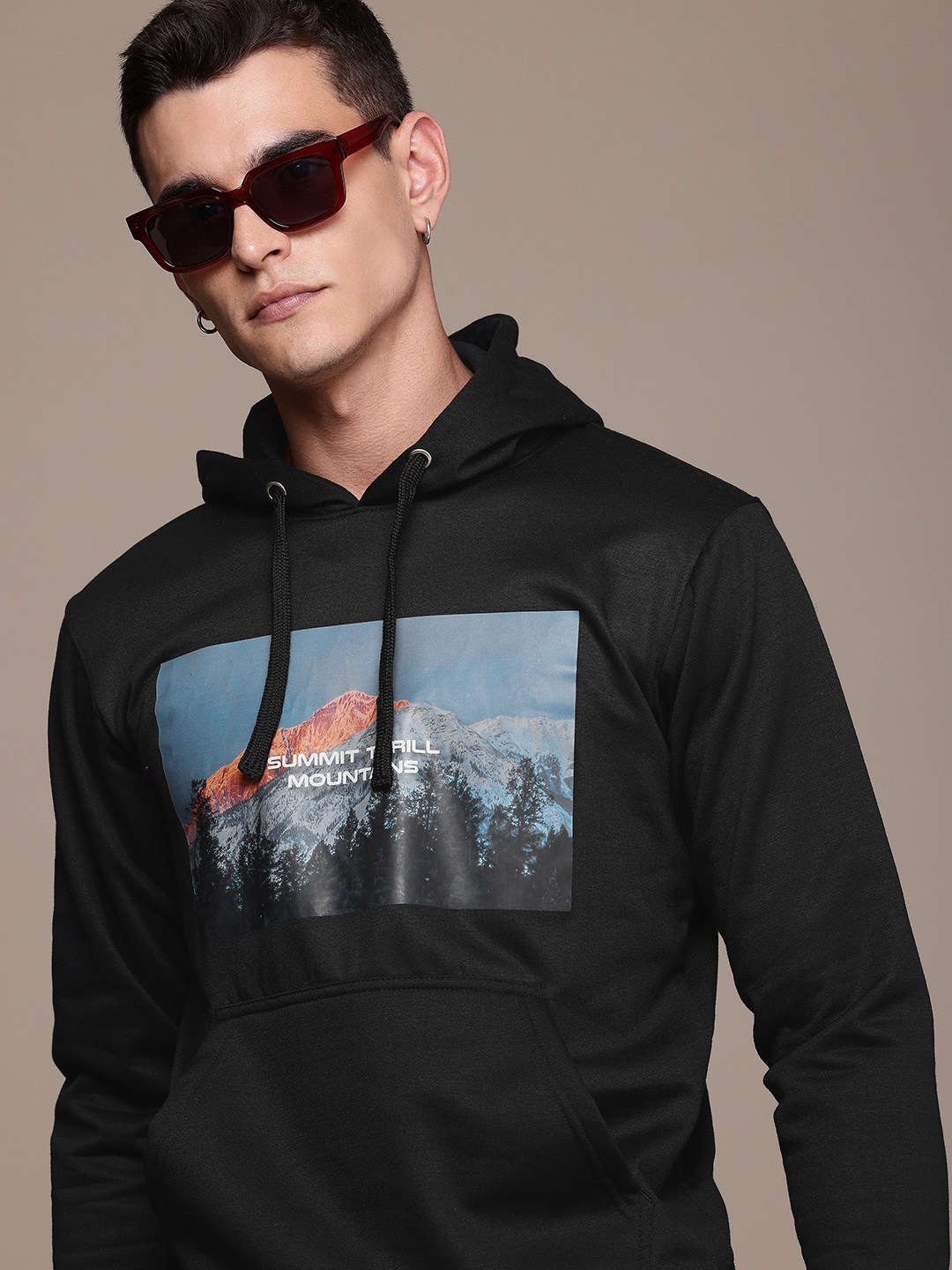 

The Roadster Life Co. Printed Hooded Sweatshirt, Black