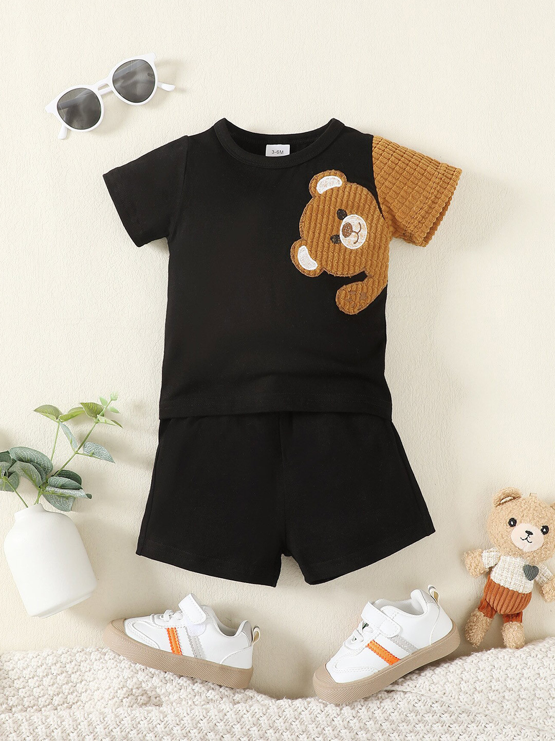 

StyleCast x Revolte Boys T-shirt with Shorts, Black