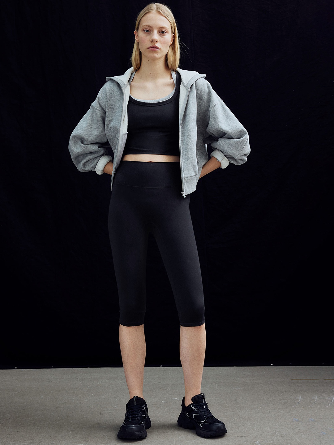 

H&M Drymove Capri Sports Leggings, Black