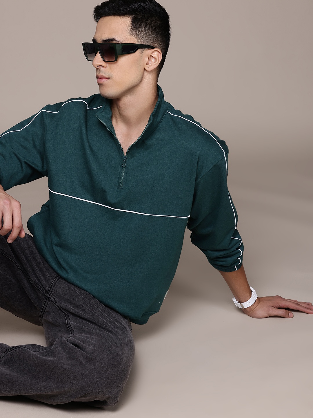 

Roadster The Lifestyle Co Men Sweatshirt, Teal