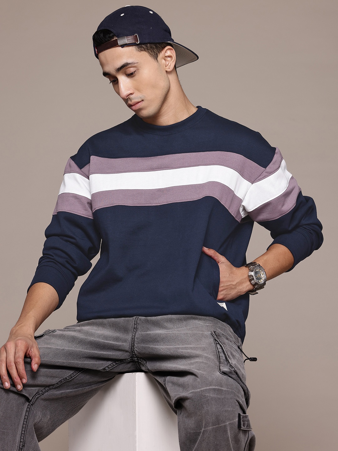 

The Roadster Lifestyle Co. Striped Relaxed Fit Sweatshirt, Navy blue