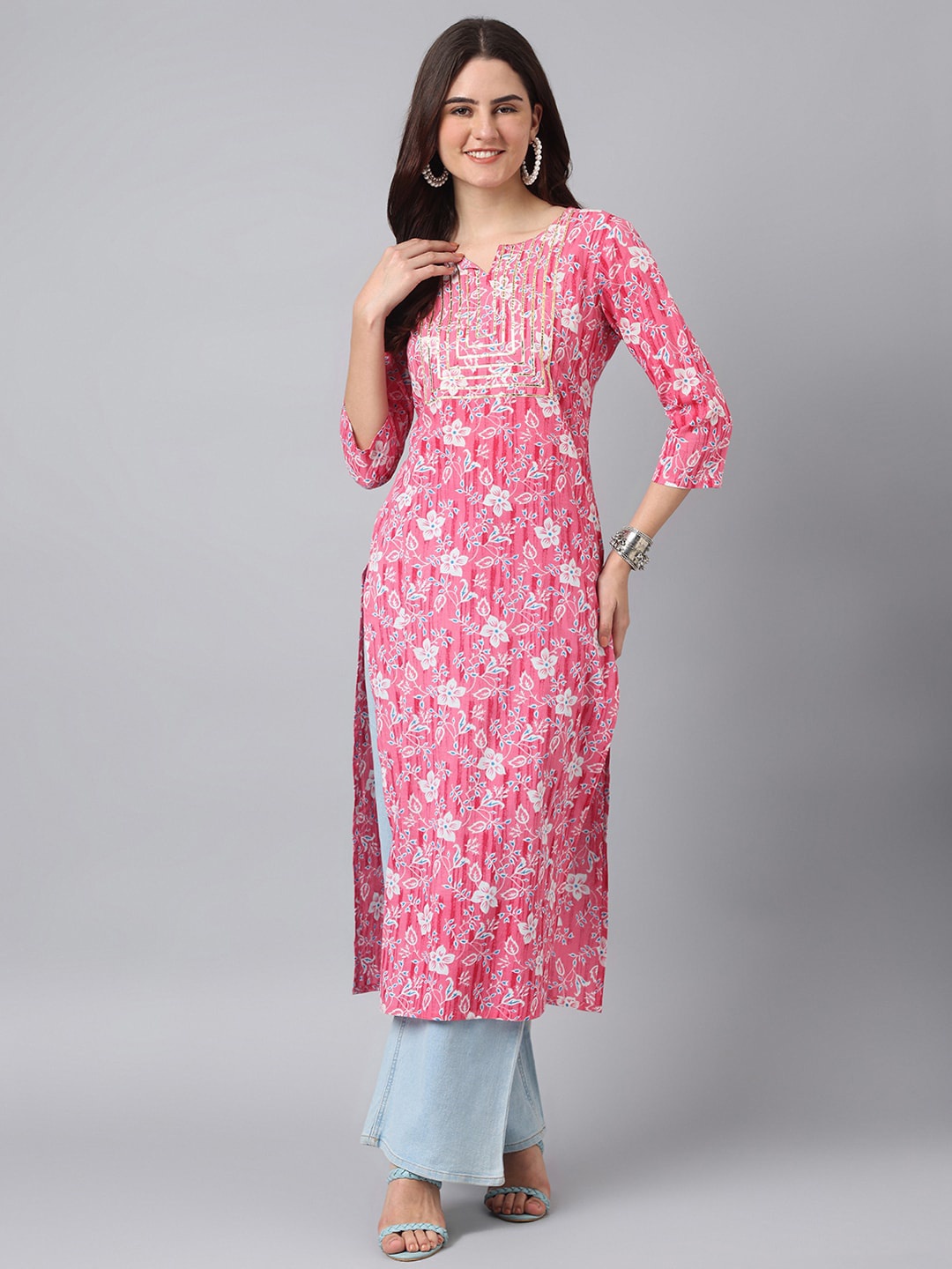 

ANANDITA Women Floral Printed Kurta, Pink