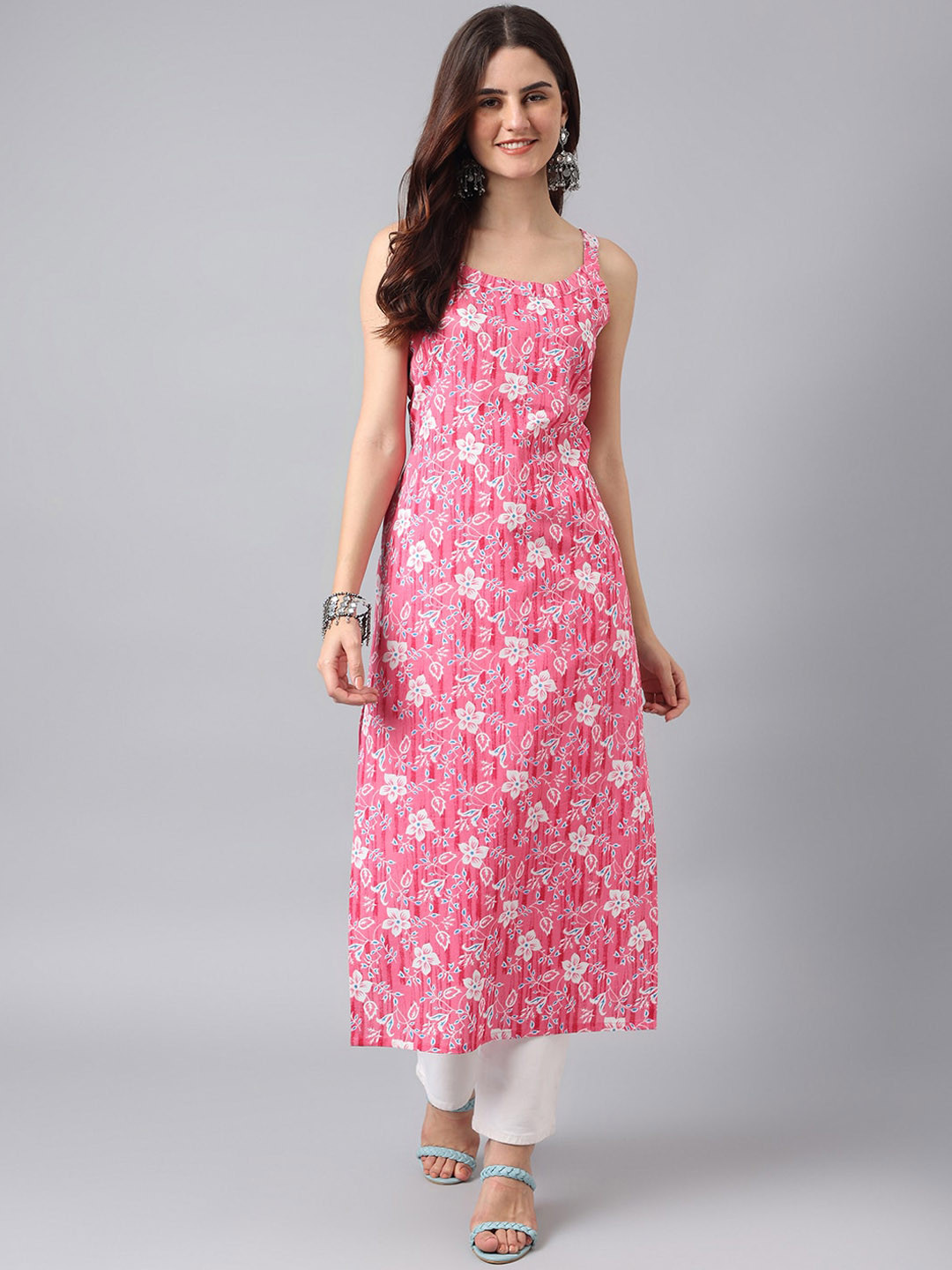 

ANANDITA Women Floral Printed Thread Work Kurta, Pink