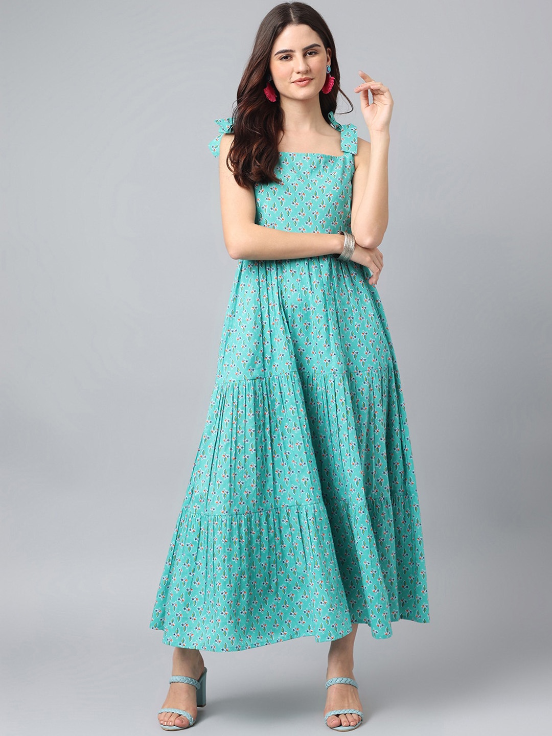 

ANANDITA Women Printed Gotta Patti Anarkali Kurta, Green