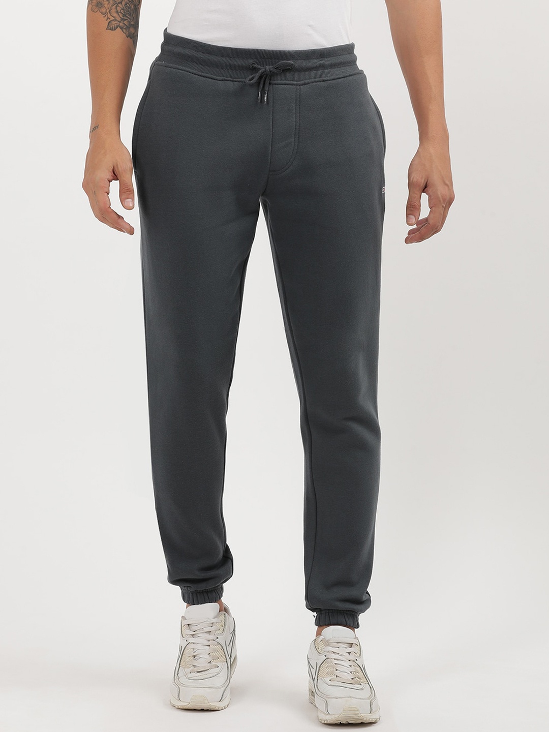 

Tommy Hilfiger Men Slim-Fit Joggers, Grey