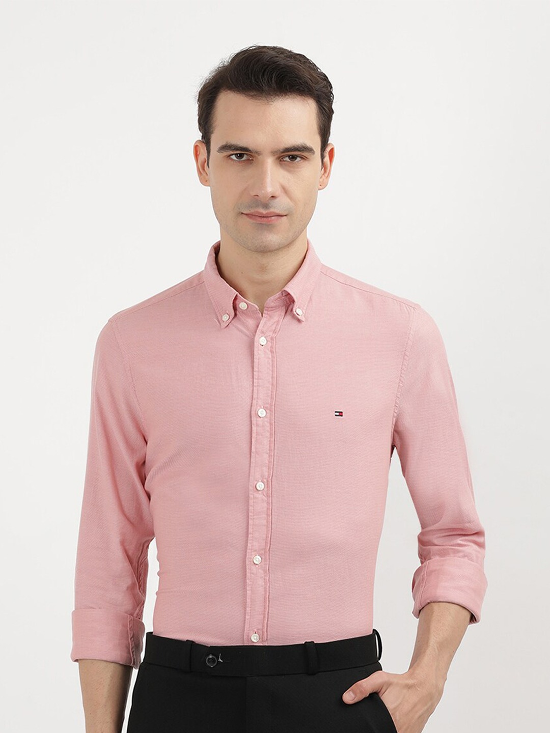 

Tommy Hilfiger Men Solid Opaque Casual Shirt, Pink
